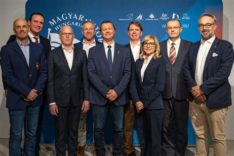 Focikatalógus ranglista összehasonlítás