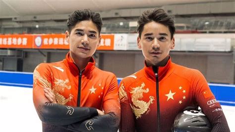 Liu Shaolin Sándor a célvonalon áthaladva a 1000 méteres döntőben