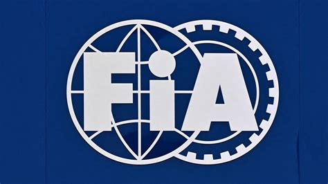 FIA logó egy versenyautón