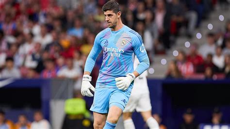 Thibaut Courtois Real Madrid mezben