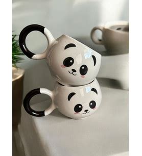 A Panda Kupa logója és trófeája