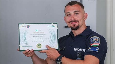 Rendőrségi vezetői képzésen résztvevők
