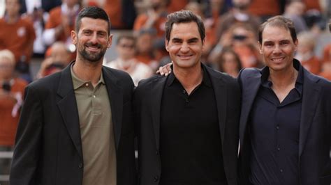 Novak Djokovic és Roger Federer teniszmeccs közben