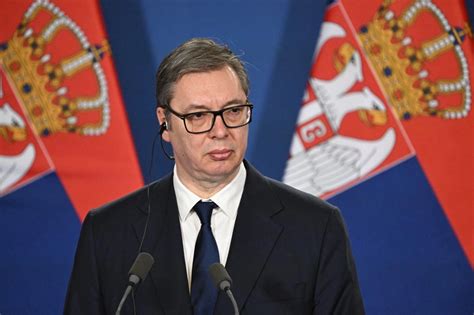 Aleksandar Vučić szerb elnök és a szervezett bűnözés közötti feltételezett kapcsolatrendszer sematikus ábrázolása