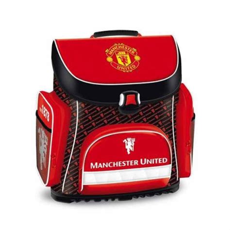 Manchester United iskolatáska belső elrendezése és zsebei