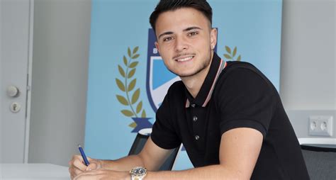 Kovács Patrik profi szerződést ír alá Fehérváron