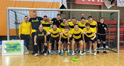 Futball stúdióbeszélgetés