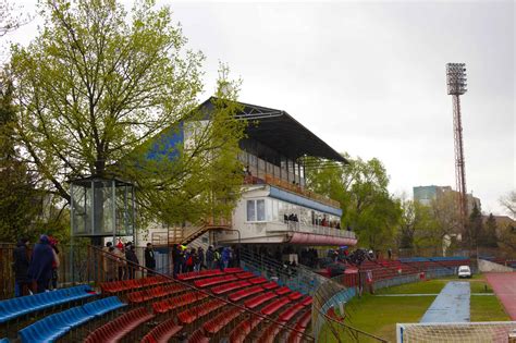 A Csepel stadion lelátói napjainkban