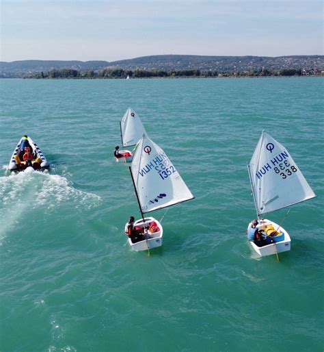 Optimist hajóosztály logó