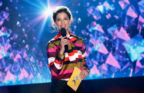 Ördög Nóra és Majka a Star Academy színpadán
