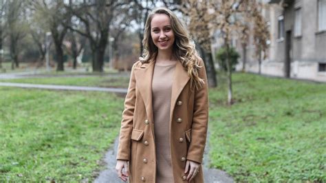 Mészáros Réka portréfotója vagy versenyen készült felvétele