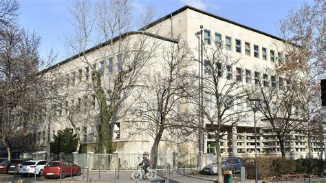 Az Árpád Gimnázium homlokzata