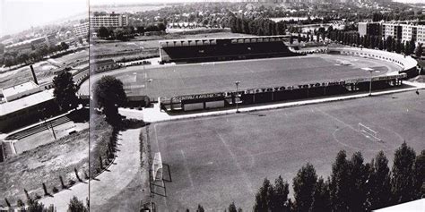 A váci stadion régi fotója