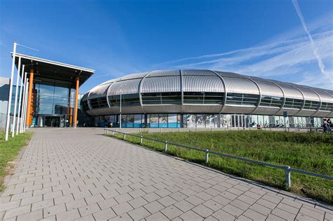 modern sportcentrum focipályával