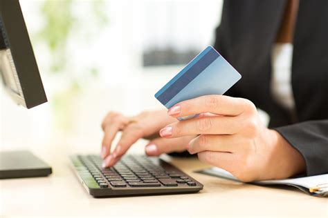 Online vásárlási tippek és biztonságos fizetés ikonok