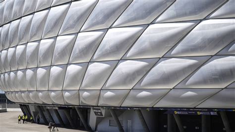 Az Allianz Aréna külső homlokzata