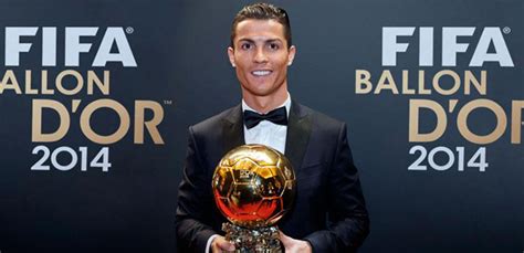 Cristiano Ronaldo az Aranylabda díjjal Manchester United játékosaként