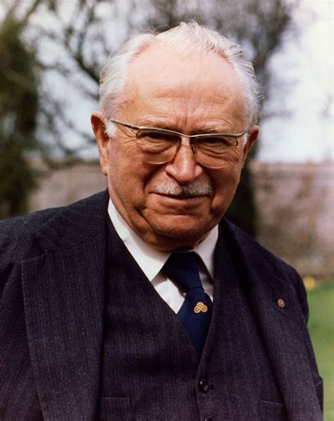 Sir Ludwig Guttman és a kerekesszékes vívás