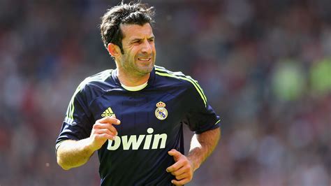 Luís Figo labdarúgó ikonikus képe