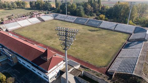 A lepusztult Stadler Stadion