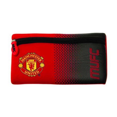 Manchester United tolltartó a csapat emblémájával és vidám színeivel
