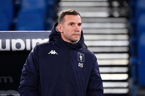 Andriy Shevchenko a Genoa kispadján