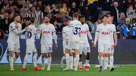 A Tottenham Hotspur játékosai megérkeznek Bilbaóba az Európa Liga döntőre
