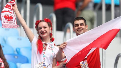 Lengyel szurkolók élőképpel