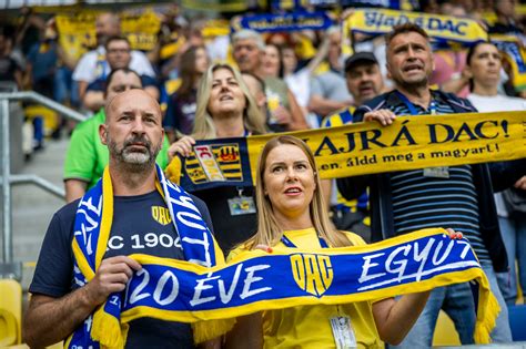 DAC szurkolók a MOL Arénában