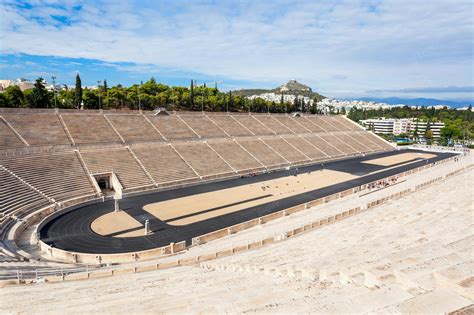 Az olümpiai stadion rekonstrukciója