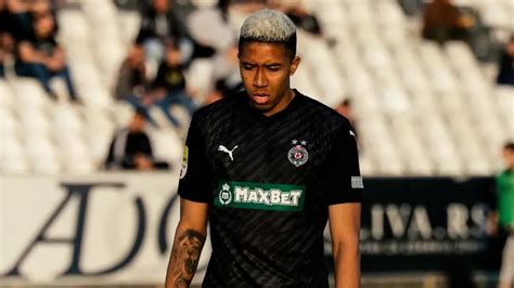 Matheus Saldanha futballozás közben