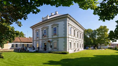 Dunaújváros sport és kultúra kollázs