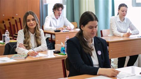 Diákok versenyhelyzetben, koncentráltan
