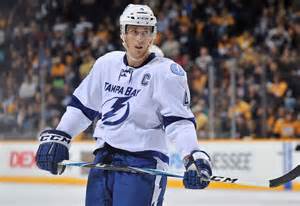 Vincent Lecavalier a Tampa Bay Lightning mezében, 4-es számmal