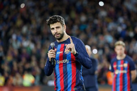 Gerard Piqué a FC Barcelona mezében