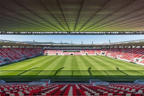 A Diósgyőri Stadion látképe