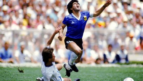 Diego Maradona szóló gólja Anglia ellen