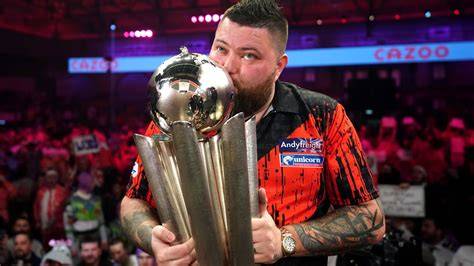 Darts versenyzők a színpadon