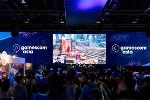 Játékosok a Gamescom EA standján