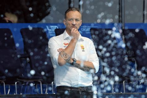 Varga Zsolt motiváló beszéde a csapattársak előtt