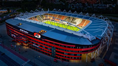 Az Emirates Stadion látképe a rangadó előtt