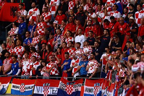 Horvát szurkolók a stadionban