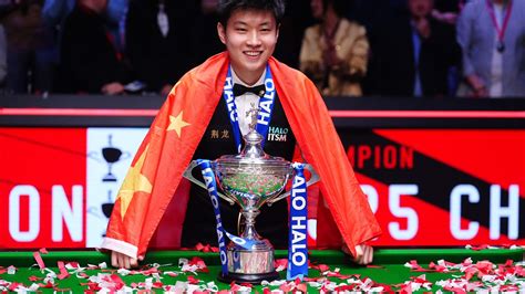 Zhao Xintong ünnepli győzelmét