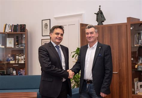 Kovács Csaba és Flóra Péter a jégen
