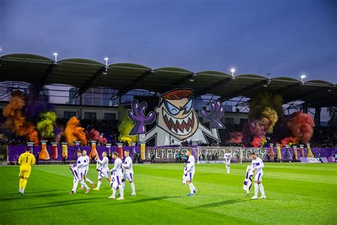 A Fradi-Újpest derbi szurkolói hangulata a stadionban
