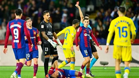Katalán zászlóerdő a Barcelona meccsén