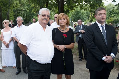 Mincza Ildikó fiatalon, tőrvívás közben