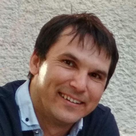 Pásztor Attila portréja pedagógusként