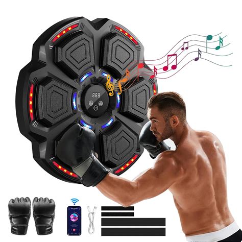 Boxgép és focigép egy szórakozóhelyen