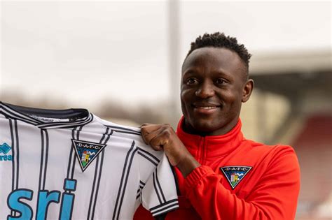 Victor Wanyama a kenyai válogatott csapatkapitányaként